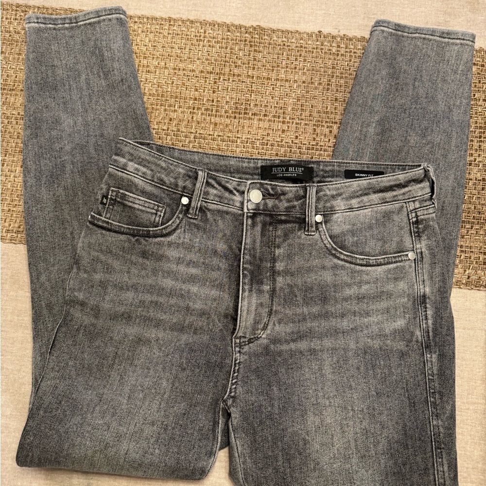 Judy Blue Women's Charcoal Skinny Jeans